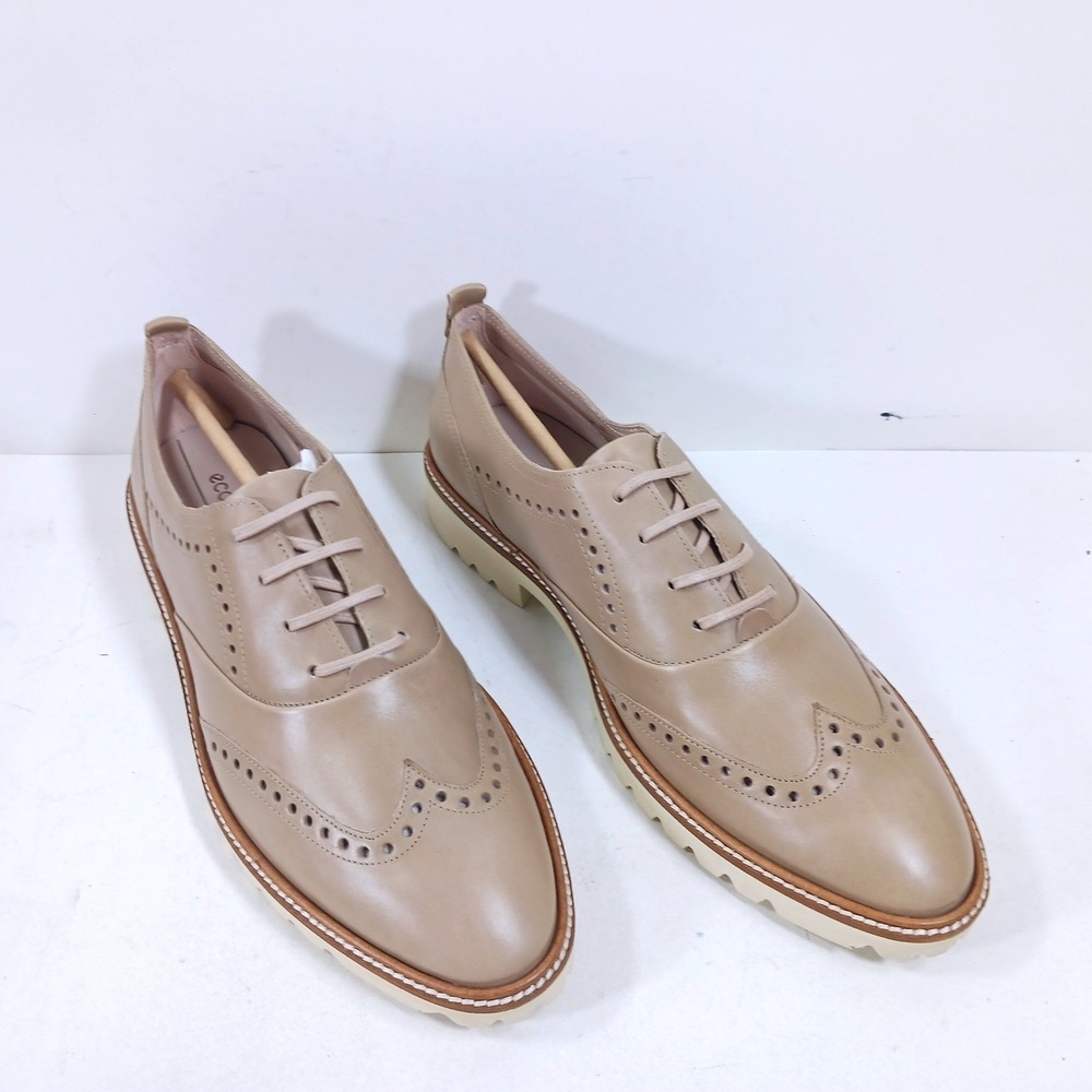 ECCO Sartorelle 25 Tailored Wingtip Oxford Beige Leather Lug Sole Shoes